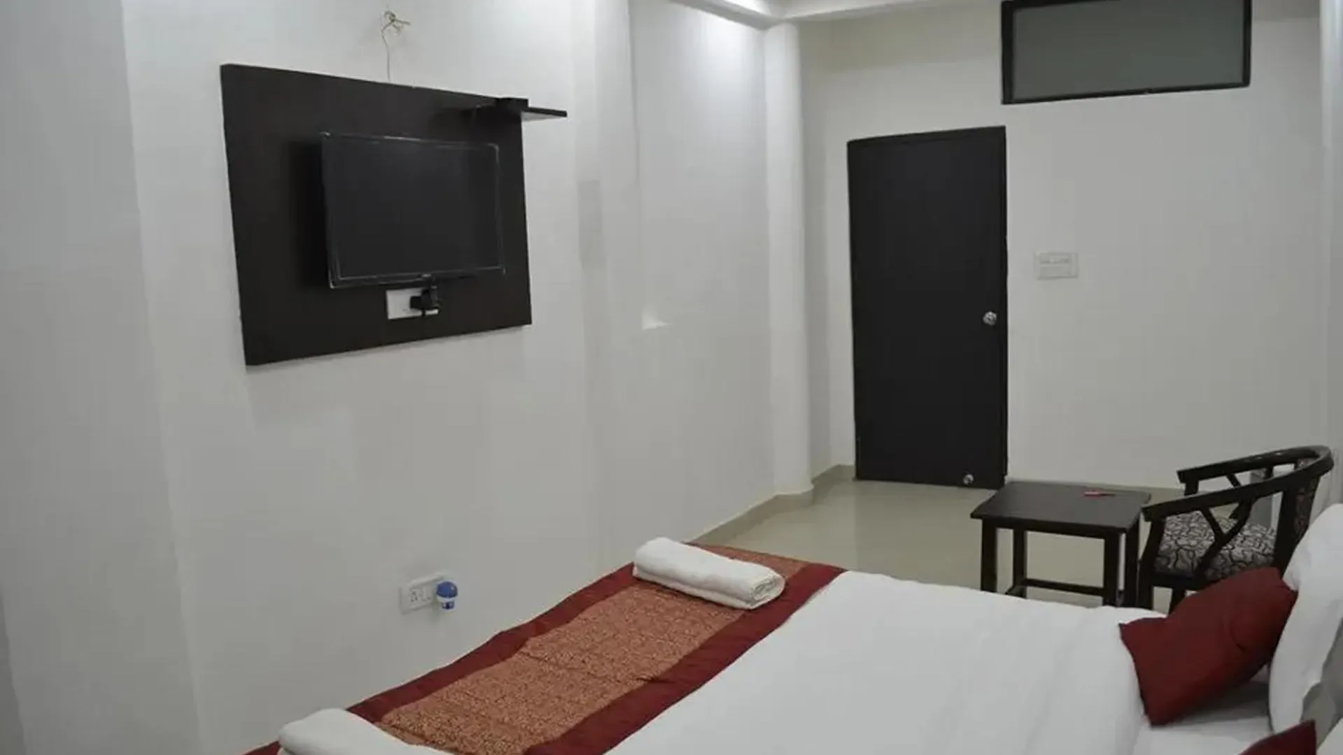 Aravali Residency B&B New Delhi Hotel